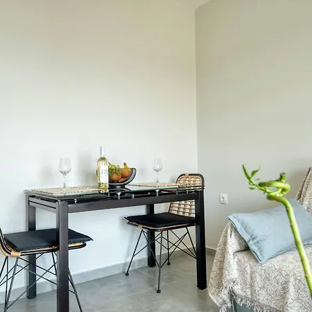 Poseidon Sea View - Ocean, River Nikiana