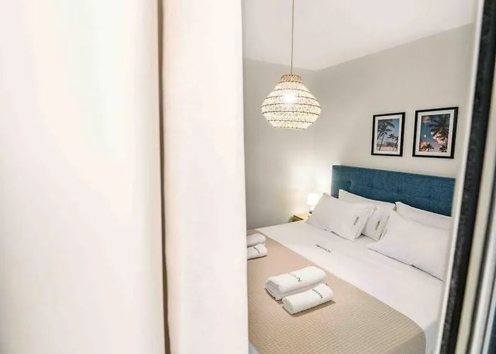 Poseidon Sea View - Ocean, River Apartment