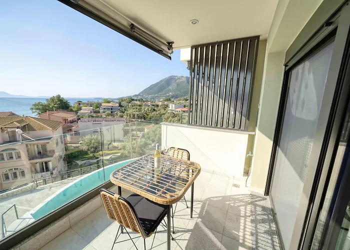 Poseidon Sea View - Ocean, River * Nikiana