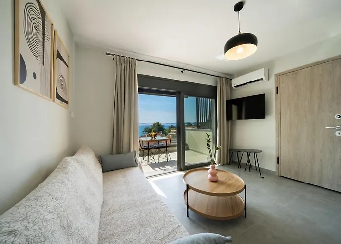 Poseidon Sea View - Ocean, River * Nikiana