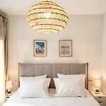 Appartamento Poseidon Sea View - Ocean, River Nikiana
