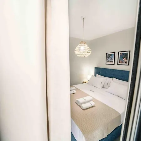 Poseidon Sea View - Ocean, River Apartamento