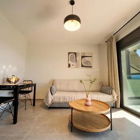 Poseidon Sea View - Ocean, River Apartamento